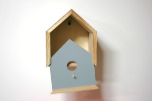  Aanbieding vogelhuisje pimpelmees aan muur per 30 stuks