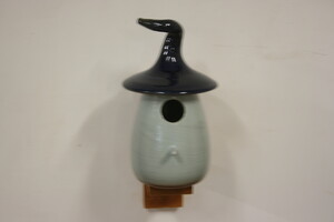 Vogelhuisje Blauw op houten steuntje