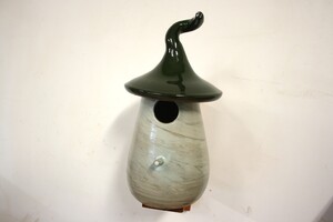 Vogelhuisje Groen op houten steuntje