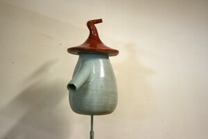 Hommelpot Rood op pin